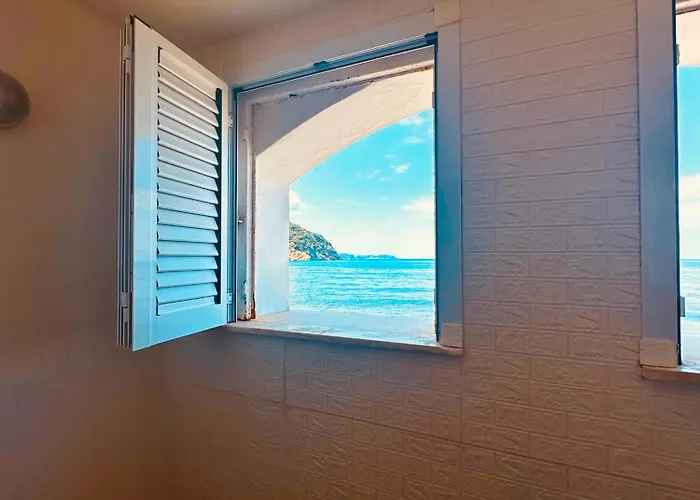 Lido Di Procida Guest House
